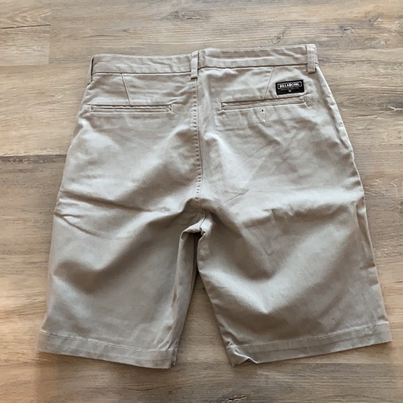 Men’s Shorts - Picture 2 of 3